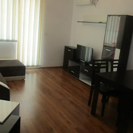 Katrin *